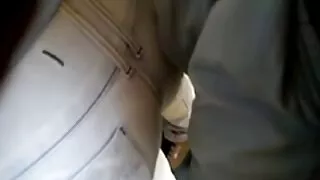 त्यो एक दासी पोशाक मा सेक्स छ।