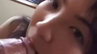 एक व्यक्ति कडा एक बस्टी केटी fucks.