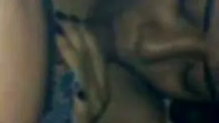 चालक दलका सदस्य भने फरार छन् ।