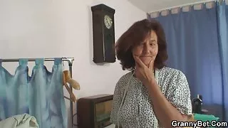 एक राजभाषा कमबख्त गोरा