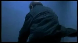 बस्टी एक मान्छे संग सेक्स छ.