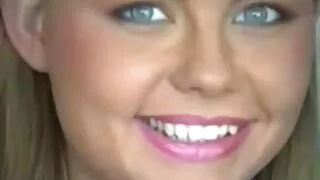 खेल्दाखेल्दै साथ दिएँ ।