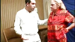 यो केटी स्तन द्वारा मालिश र गडबड छ.