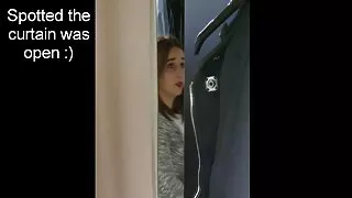एक पट्टा-मा संग समलैंगिक जोडी कमबख्त.