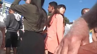 एकै पटक दुई मान्छे संग बकवास.