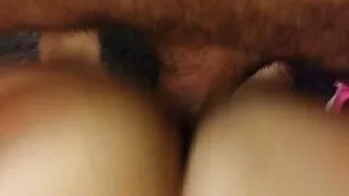 उल आलिया रा जियोकेन एक युक्रेनी महिला संग खेल्छ।